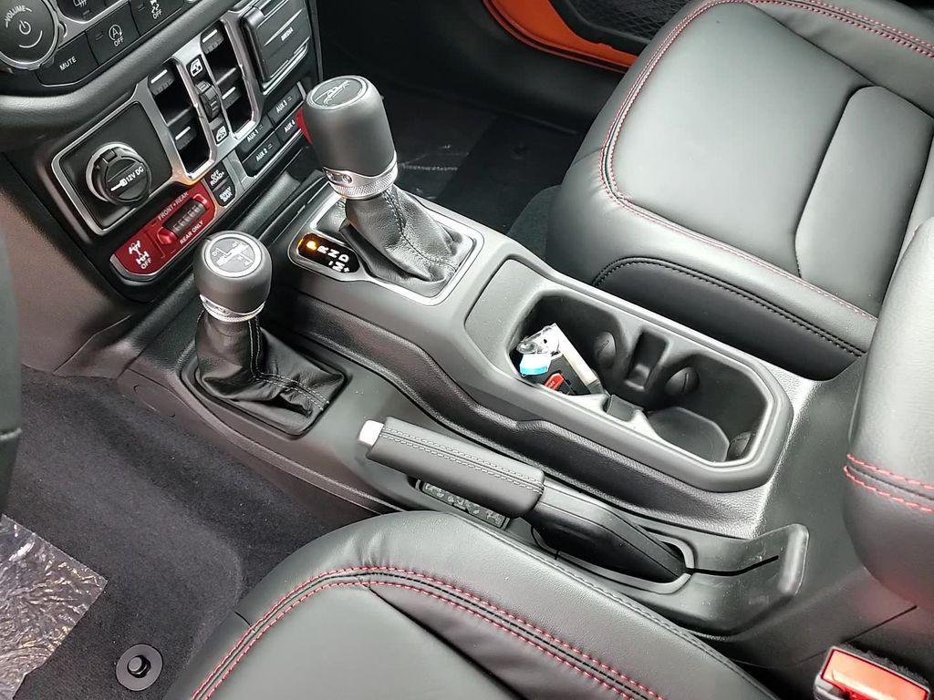 new 2025 Jeep Gladiator car, priced at $56,572
