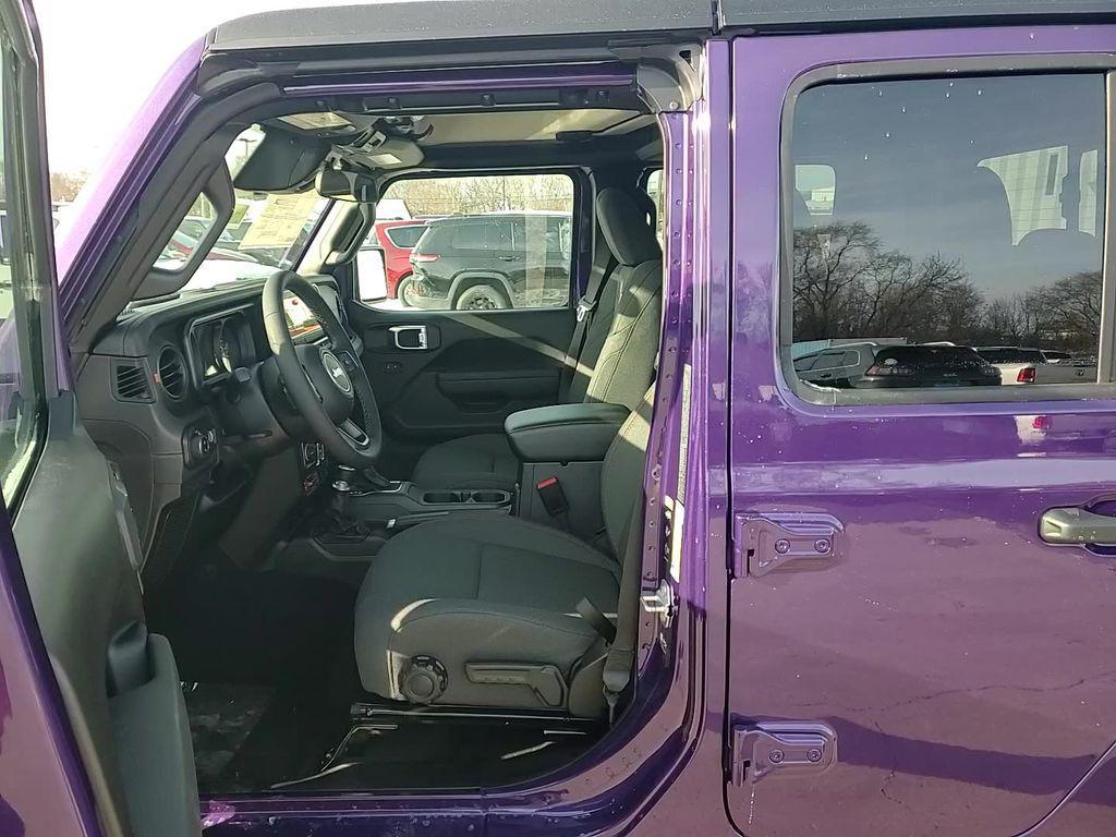 new 2026 Jeep Gladiator car, priced at $59,295