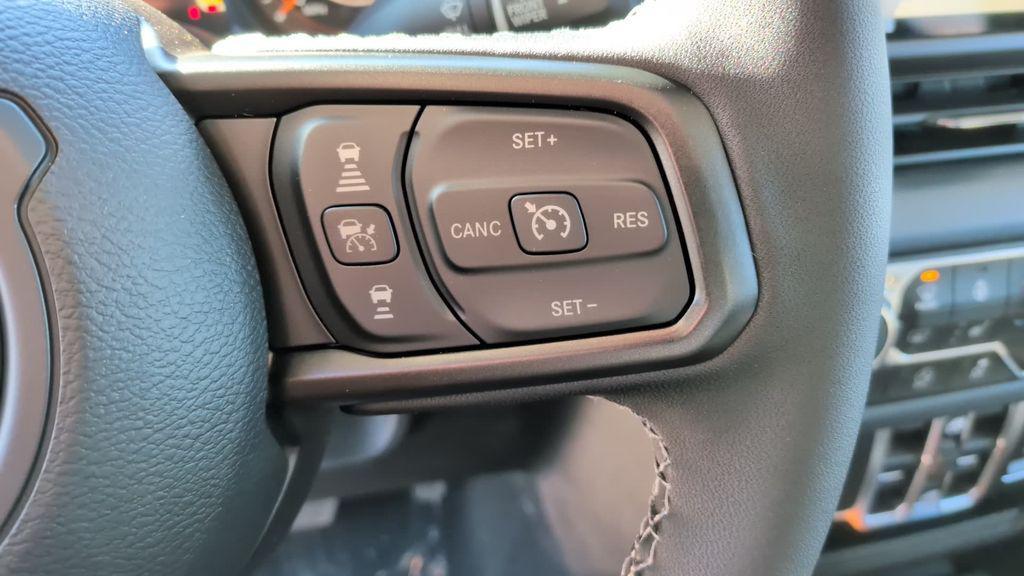new 2026 Jeep Gladiator car, priced at $43,795