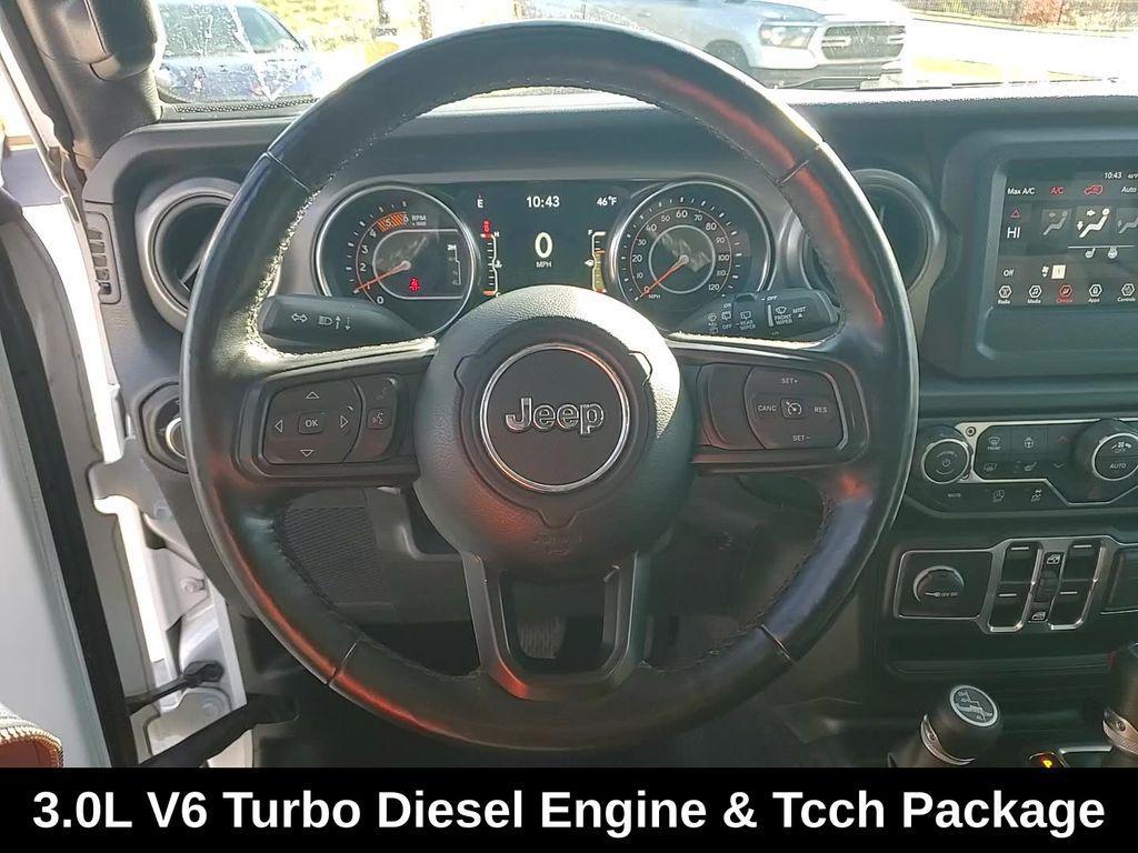 used 2021 Jeep Wrangler Unlimited car, priced at $25,588