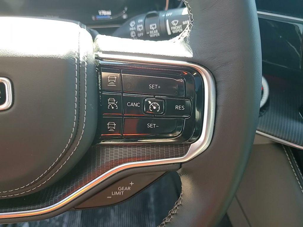 new 2024 Jeep Grand Wagoneer L car, priced at $90,411