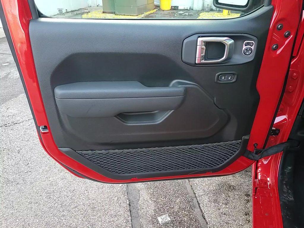 new 2026 Jeep Wrangler car, priced at $45,882