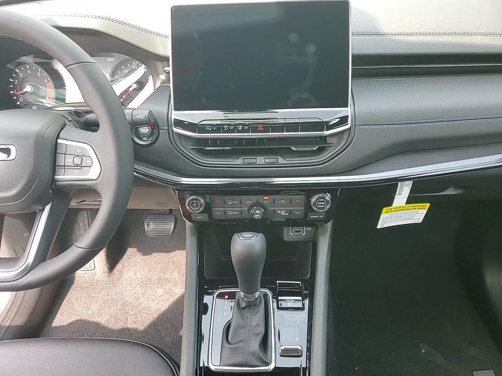 new 2025 Jeep Compass car, priced at $34,299