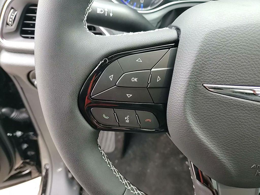 new 2026 Chrysler Pacifica car, priced at $51,967