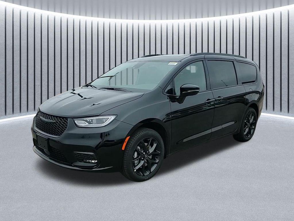 new 2026 Chrysler Pacifica car, priced at $51,967