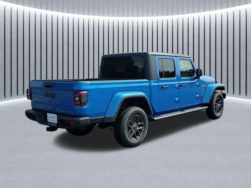 new 2025 Jeep Gladiator car, priced at $49,923
