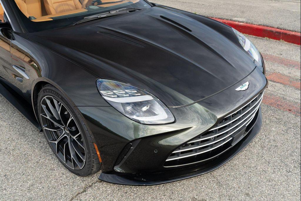 new 2026 Aston Martin Vantage car, priced at $275,200
