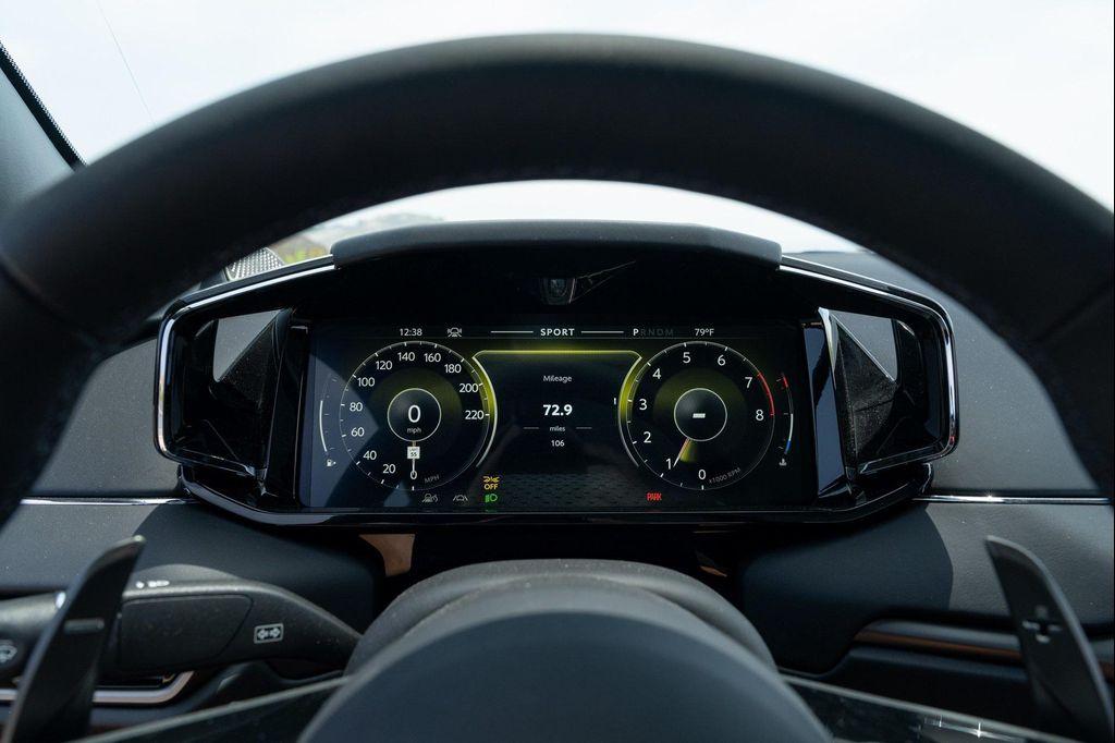 new 2025 Aston Martin Vanquish car, priced at $479,400