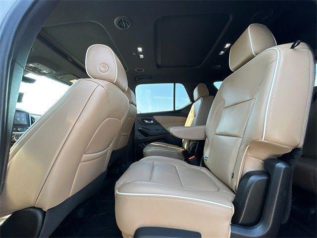 used 2023 Chevrolet Traverse car, priced at $33,988