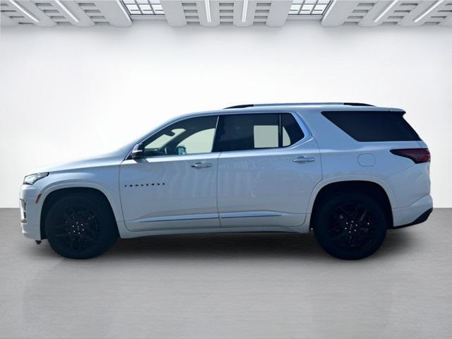 used 2023 Chevrolet Traverse car, priced at $33,988