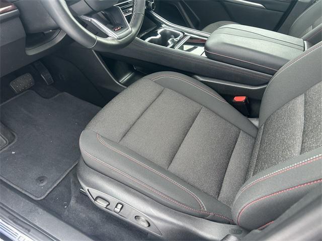 used 2024 Chevrolet Traverse car, priced at $42,995