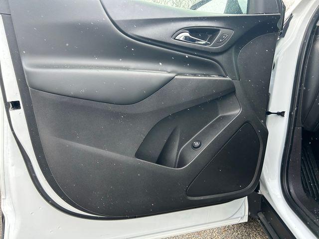 used 2024 Chevrolet Equinox car, priced at $23,995