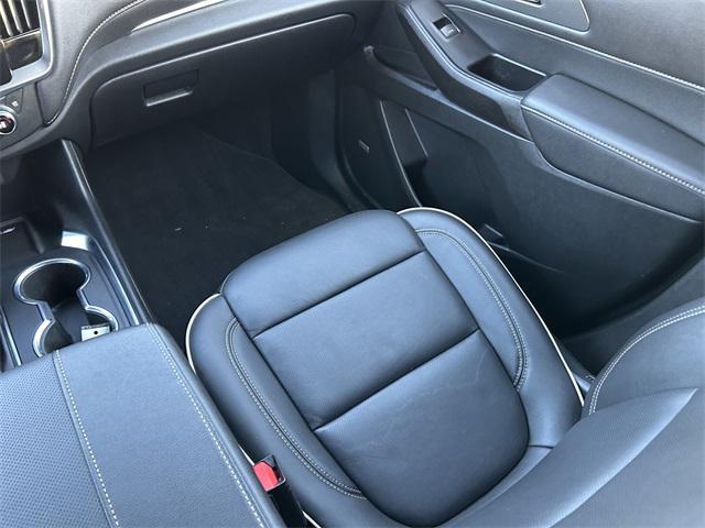 used 2023 Chevrolet Traverse car, priced at $39,995