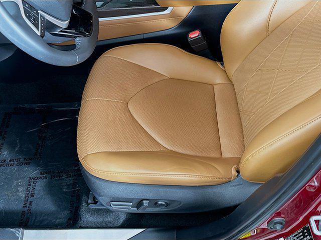 used 2024 Toyota Highlander Hybrid car, priced at $48,701