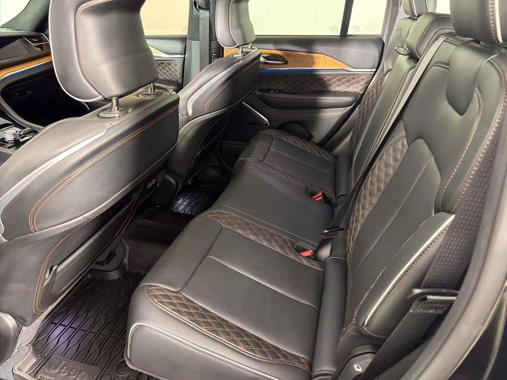 used 2023 Jeep Grand Cherokee car, priced at $39,000