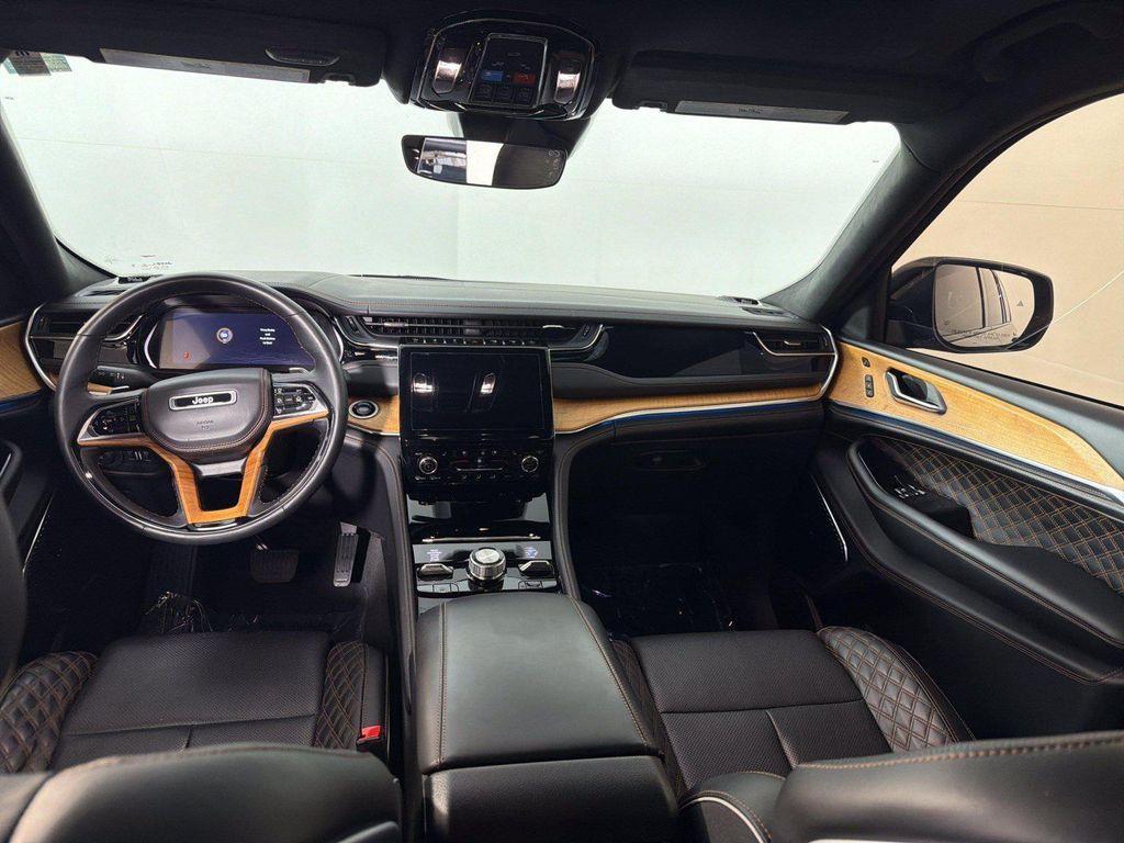 used 2023 Jeep Grand Cherokee car, priced at $39,000