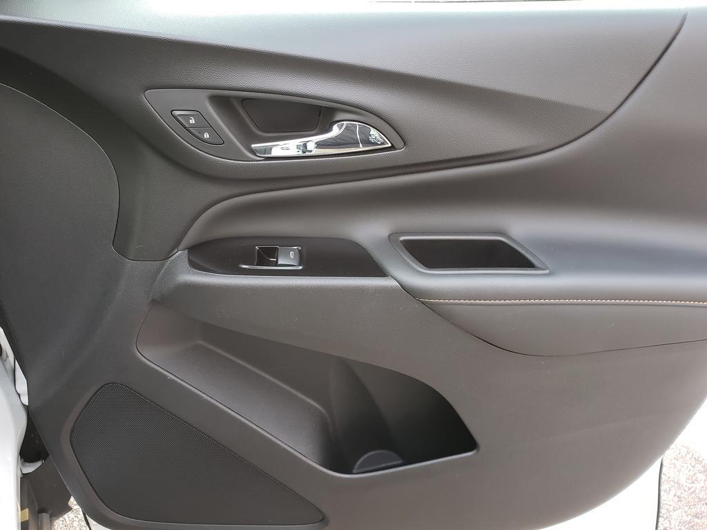 used 2022 Chevrolet Equinox car, priced at $21,693