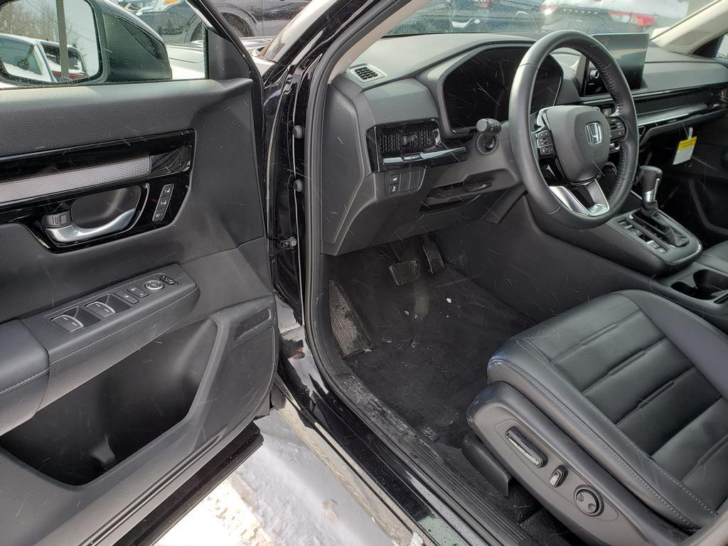 used 2023 Honda CR-V car, priced at $29,895