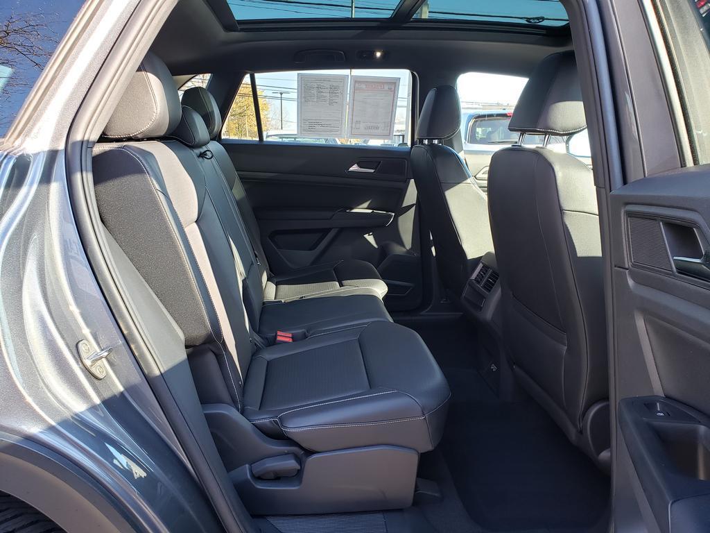 used 2020 Volkswagen Atlas Cross Sport car, priced at $18,195