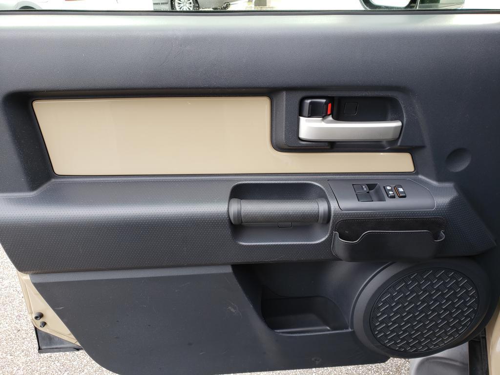 used 2013 Toyota FJ Cruiser car, priced at $19,593