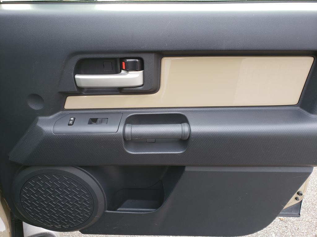 used 2013 Toyota FJ Cruiser car, priced at $19,593