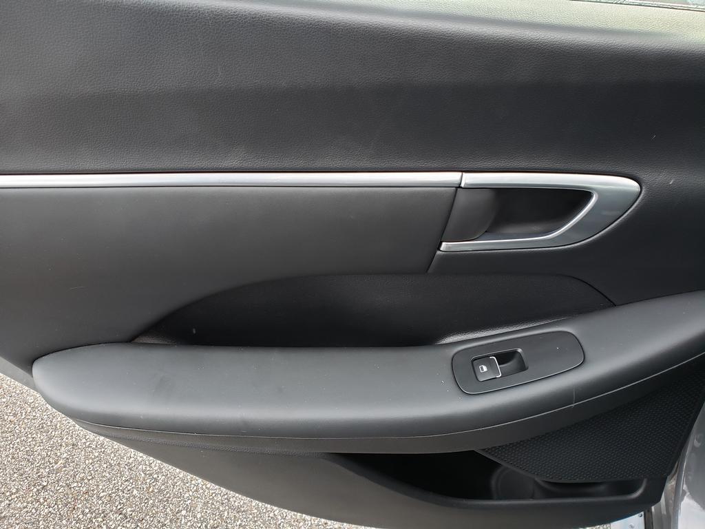 used 2021 Hyundai Sonata car, priced at $18,193