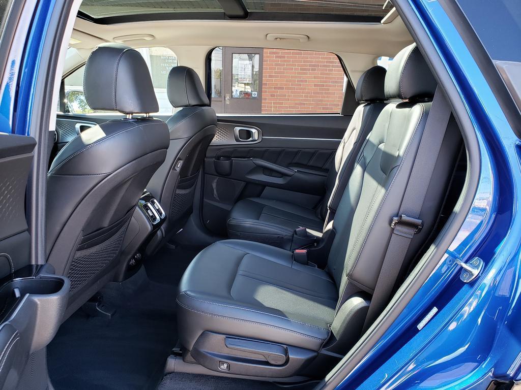 used 2021 Kia Sorento car, priced at $17,097