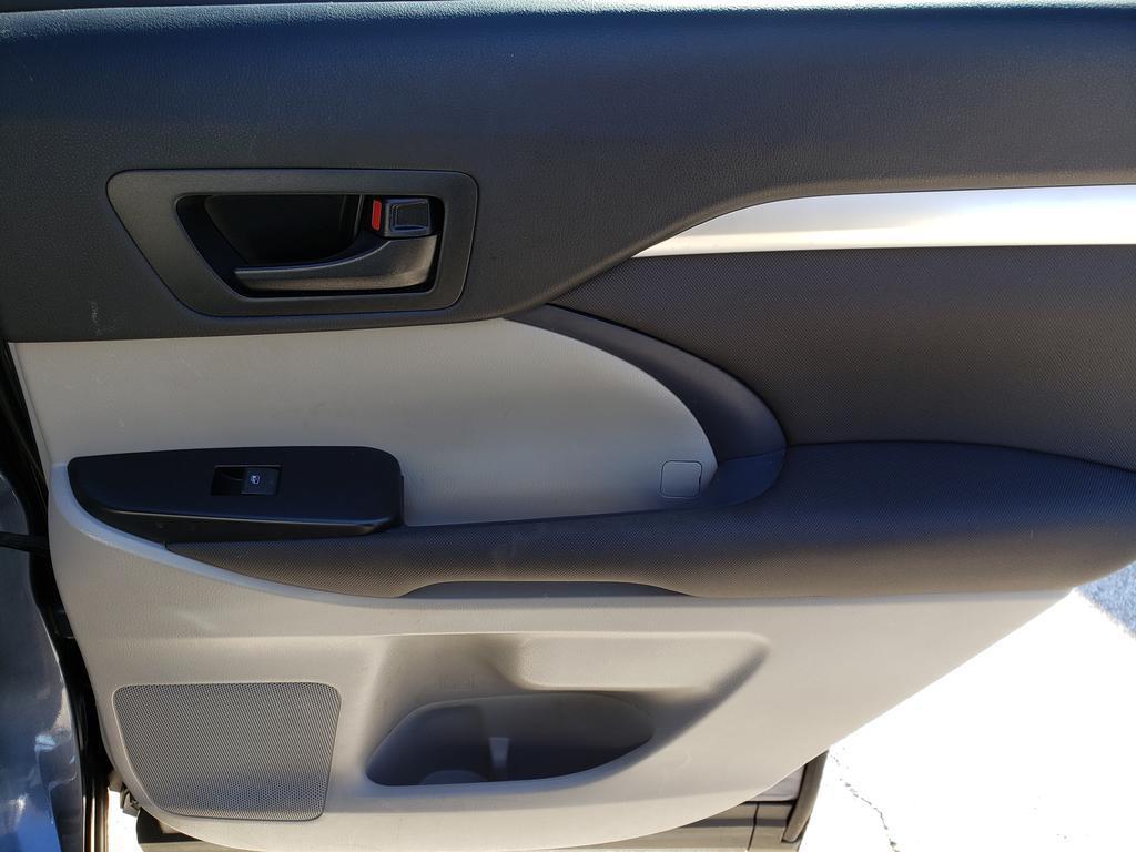 used 2018 Toyota Highlander car, priced at $19,995