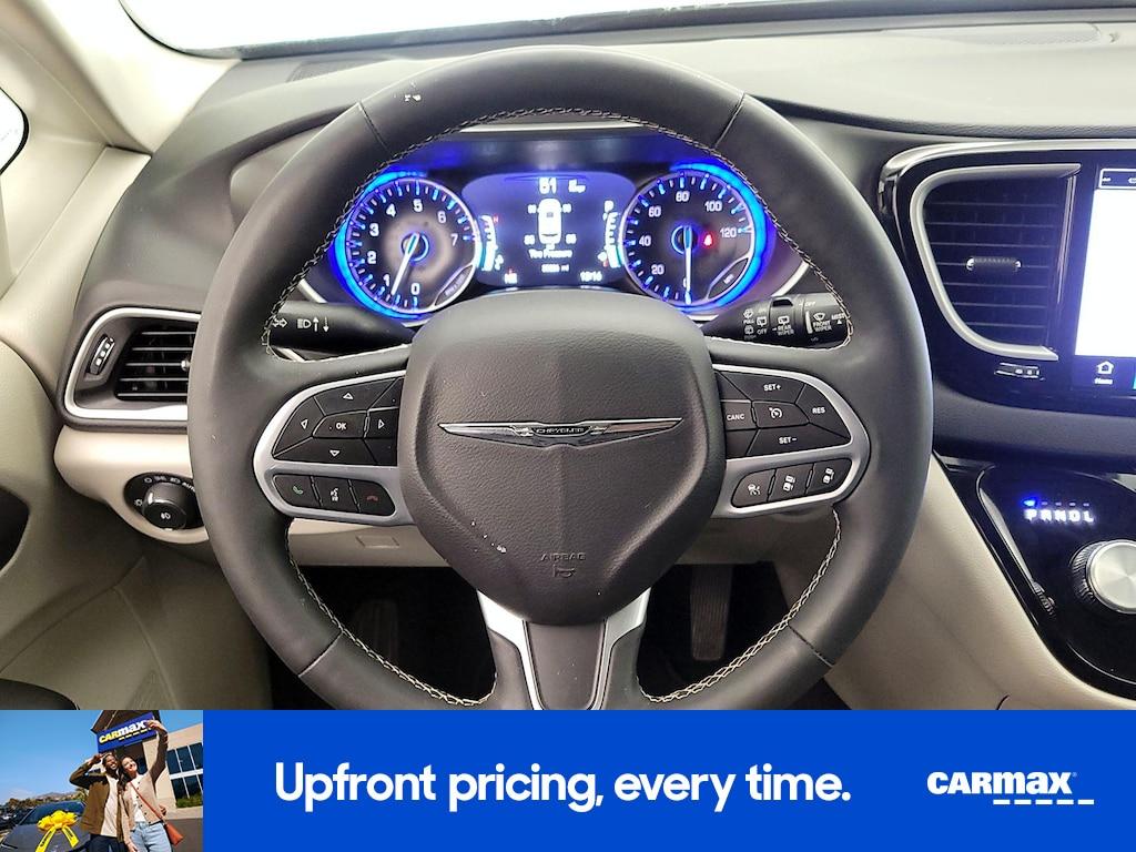 used 2024 Chrysler Pacifica car, priced at $28,998