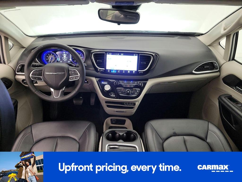 used 2024 Chrysler Pacifica car, priced at $28,998