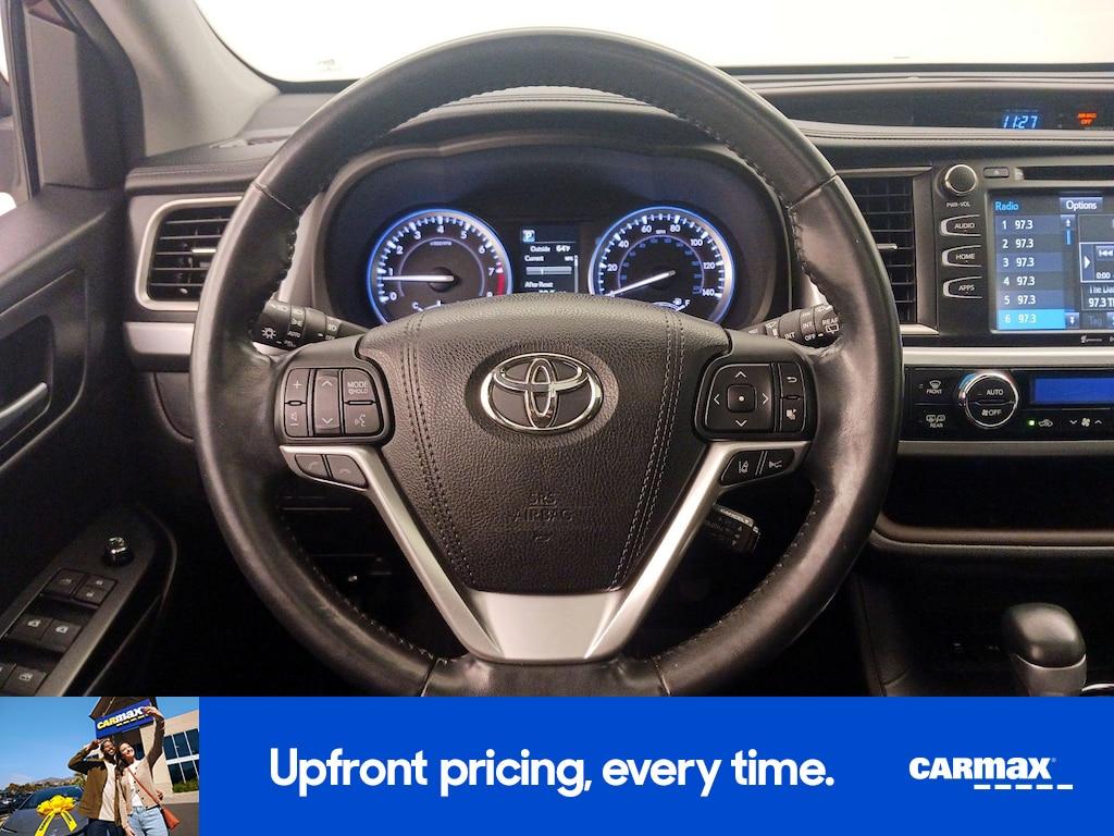 used 2018 Toyota Highlander car, priced at $27,998
