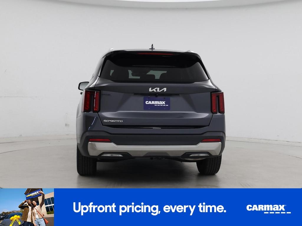 used 2024 Kia Sorento car, priced at $26,998