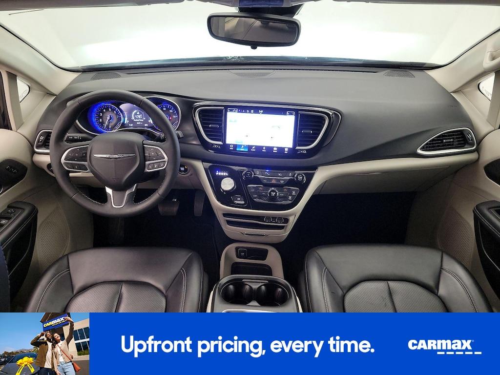 used 2024 Chrysler Pacifica car, priced at $28,998