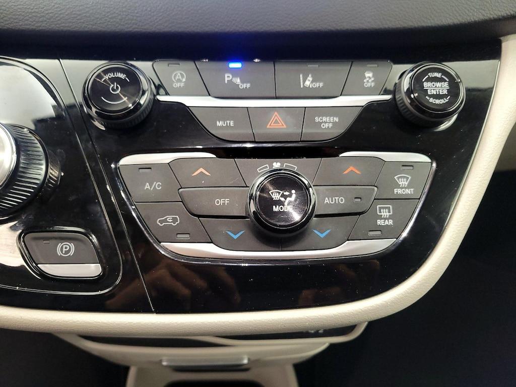 used 2024 Chrysler Pacifica car, priced at $28,998