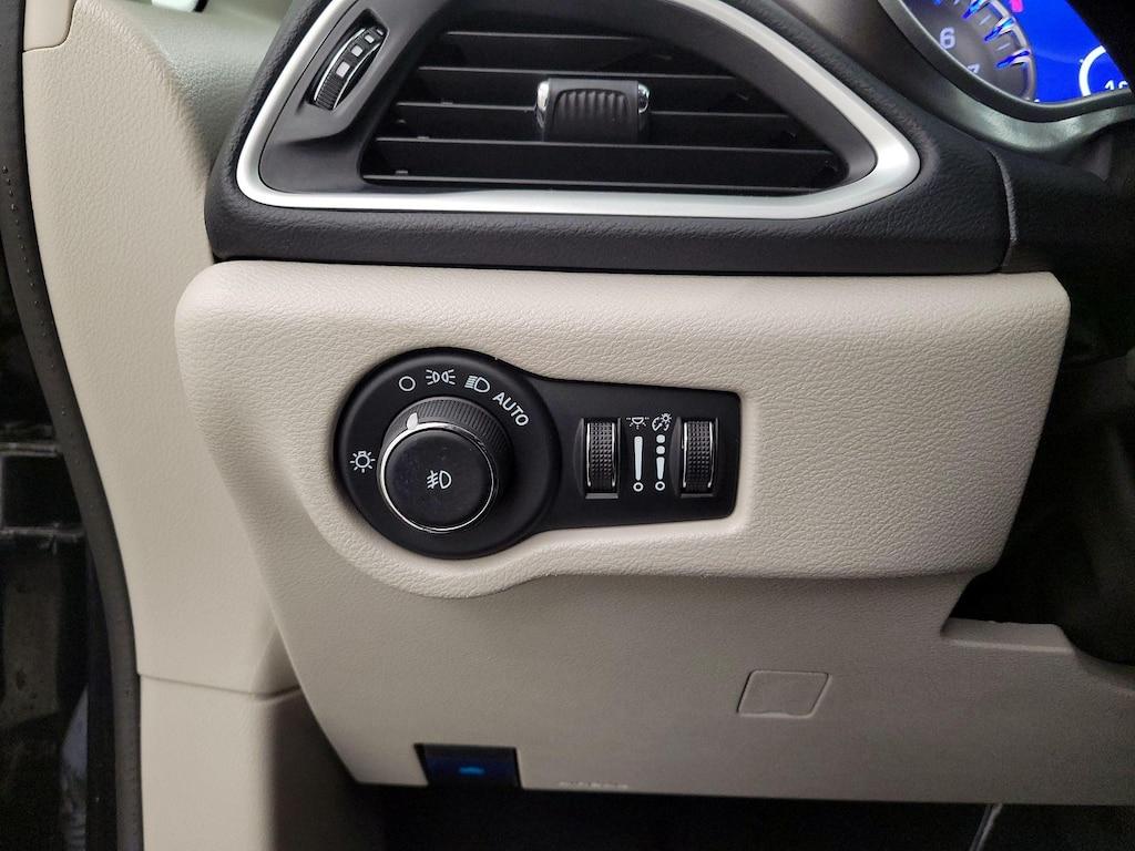 used 2024 Chrysler Pacifica car, priced at $28,998