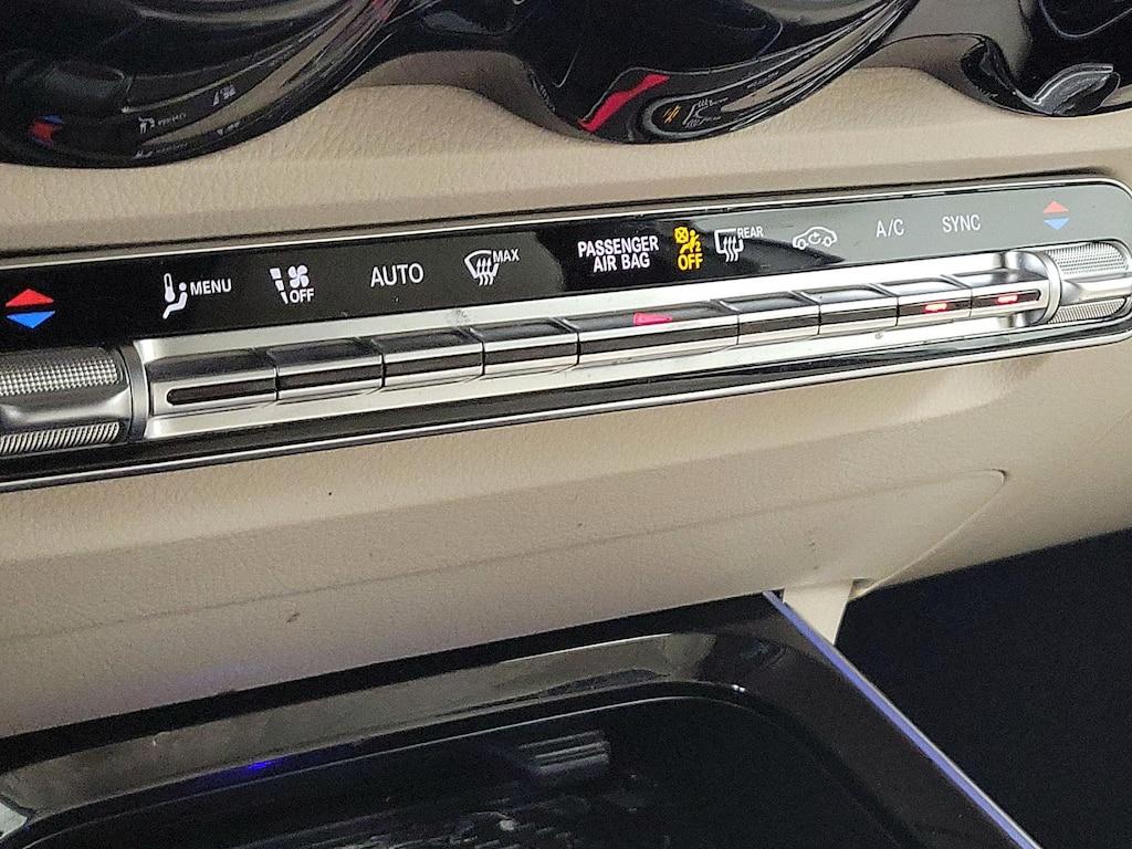 used 2024 Mercedes-Benz GLB 250 car, priced at $34,998