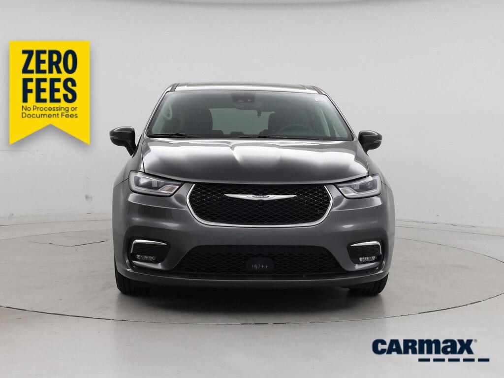 used 2023 Chrysler Pacifica car, priced at $24,998