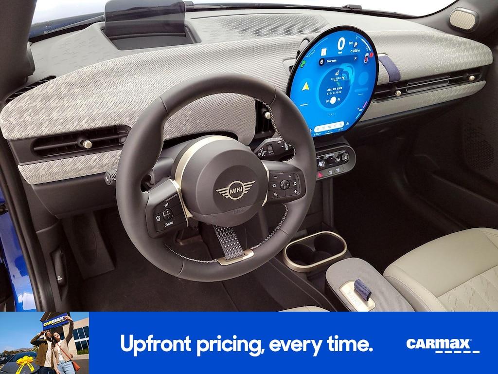 used 2025 MINI Hardtop car, priced at $29,998