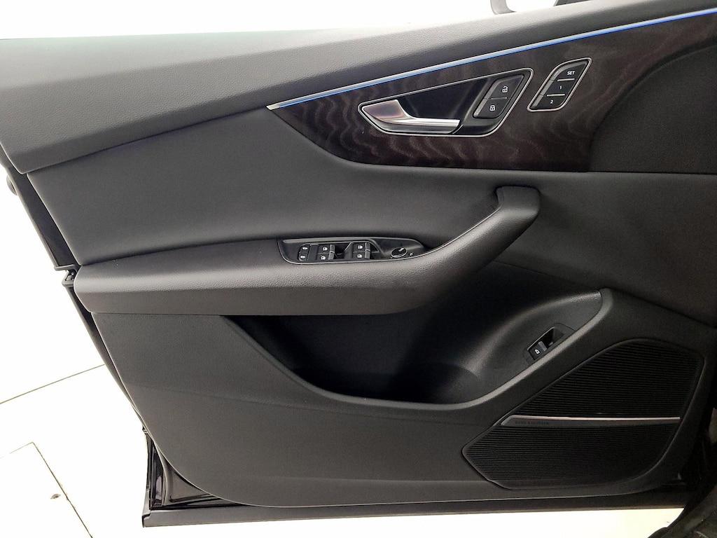 used 2022 Audi Q8 car, priced at $40,998