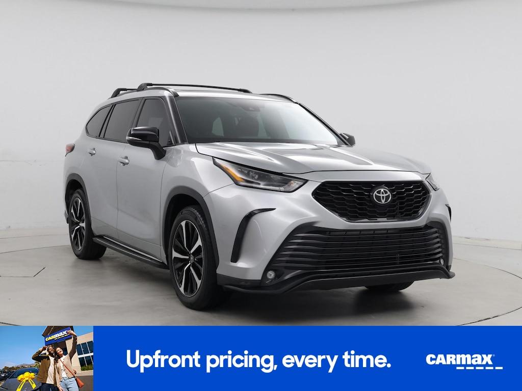 used 2021 Toyota Highlander car, priced at $30,998