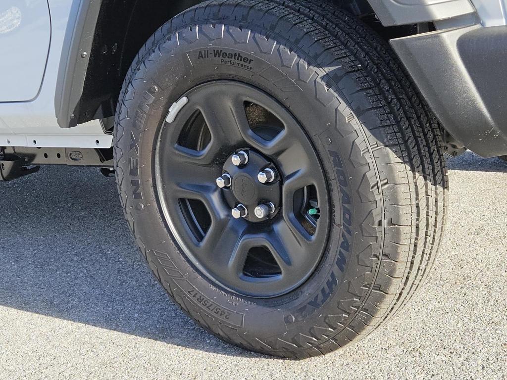 new 2026 Jeep Wrangler car, priced at $41,116