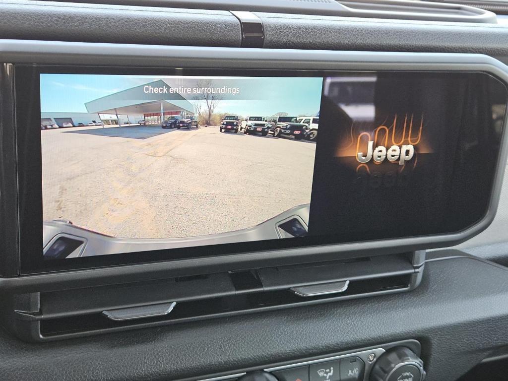 new 2026 Jeep Gladiator car, priced at $41,723