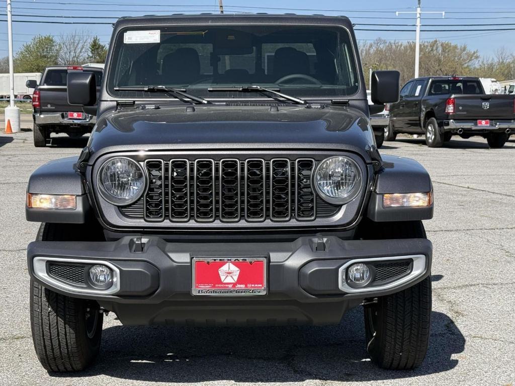 new 2025 Jeep Gladiator car, priced at $40,795