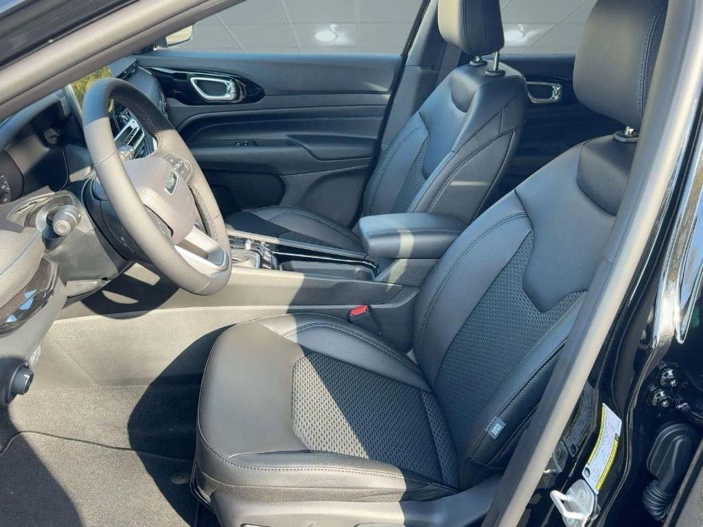 new 2026 Jeep Compass car, priced at $32,322