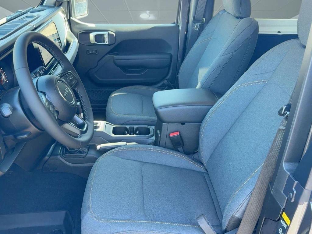 new 2026 Jeep Wrangler car, priced at $46,519