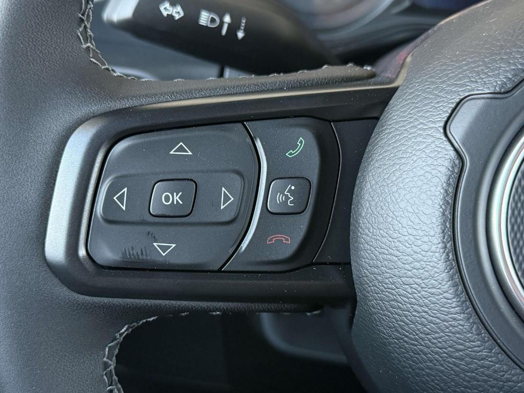 new 2025 Jeep Gladiator car, priced at $43,005