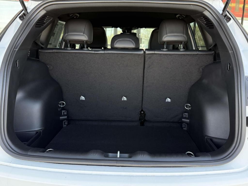 new 2026 Jeep Compass car, priced at $31,774