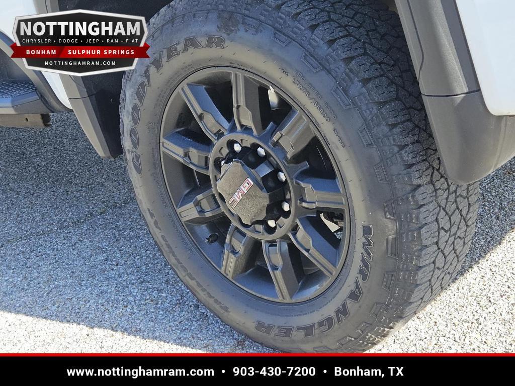 used 2025 GMC Sierra 2500 car, priced at $75,027