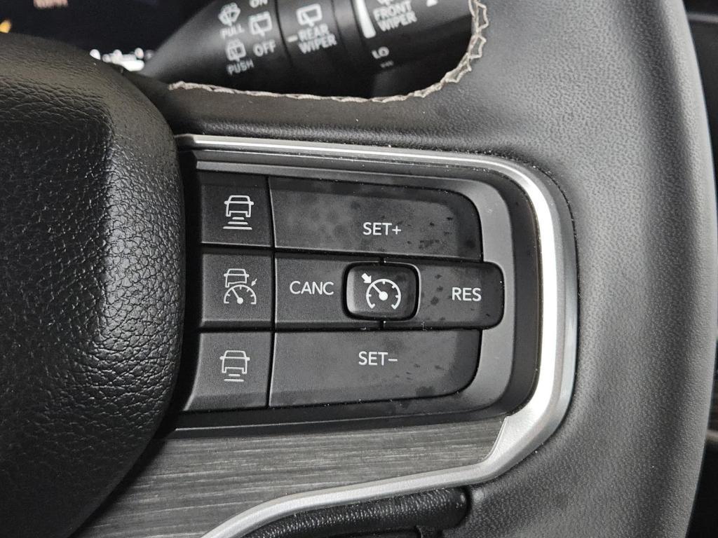 used 2024 Jeep Wagoneer L car, priced at $38,999