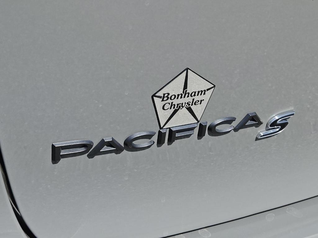 used 2025 Chrysler Pacifica car, priced at $34,899